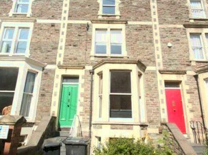 6 Bedroom House To Rent In Roslyn Road, Redland, BS6