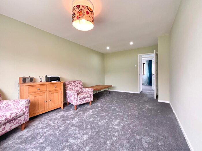 2 Bedroom Detached Bungalow For Sale In Keswick Close, Crewe, CW2