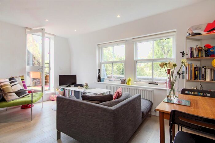 2 Bedroom Apartment To Rent In Clapton Square, Hackney, London, E5