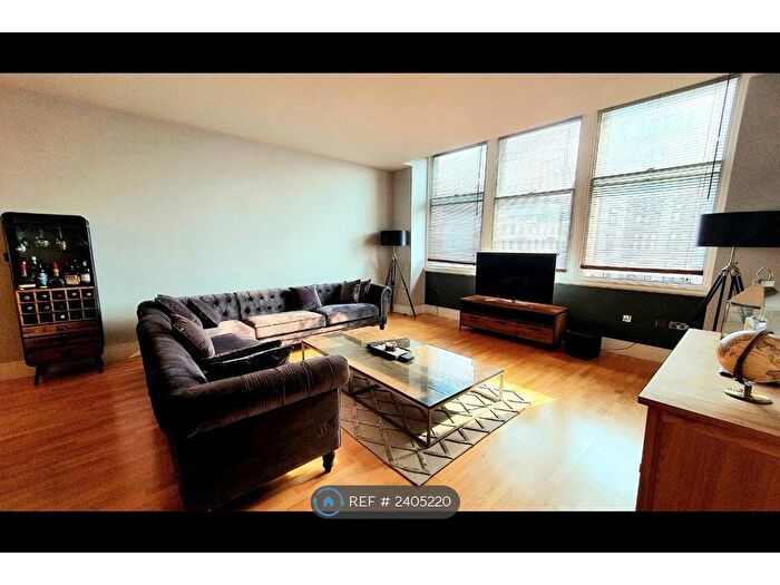 1 Bedroom Flat To Rent In Tower Building, Liverpool, L3