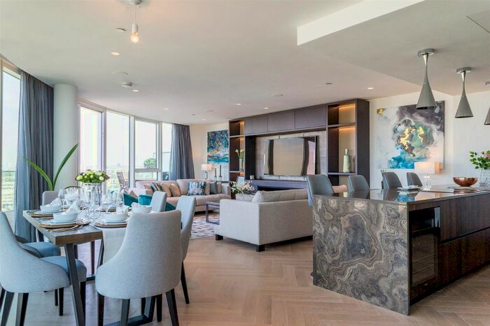 4 Bedroom Flat To Rent In Pinnacle House, Battersea Reach, SW18