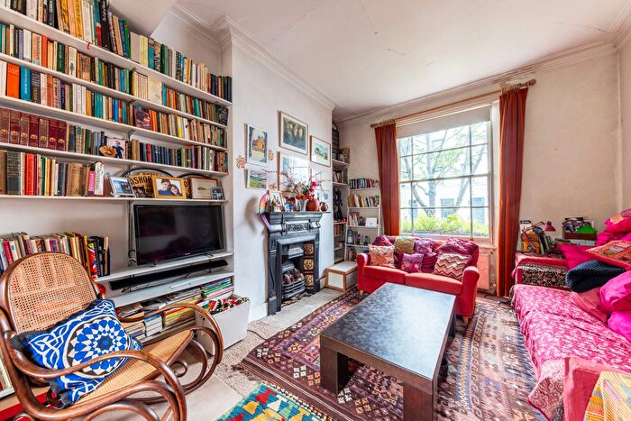 4 Bedroom Detached House For Sale In Lonsdale Road, Notting Hill, W11