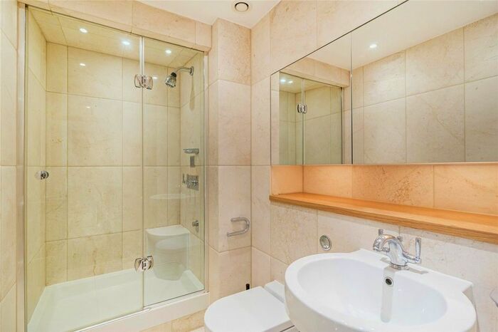 2 Bedroom Flat To Rent In Eustace Building, Queenstown Road, SW11