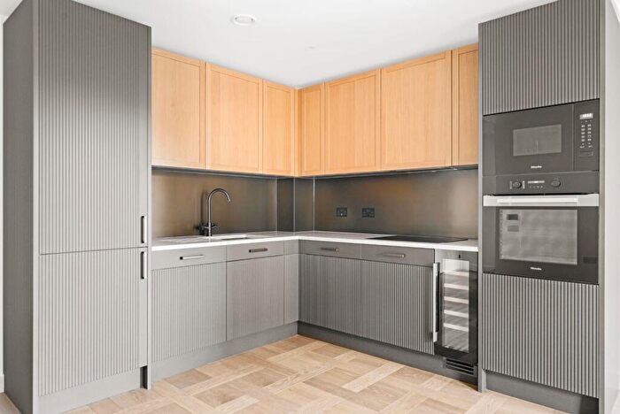 1 Bedroom Flat To Rent In Merino Gardens, London Dock, E1W