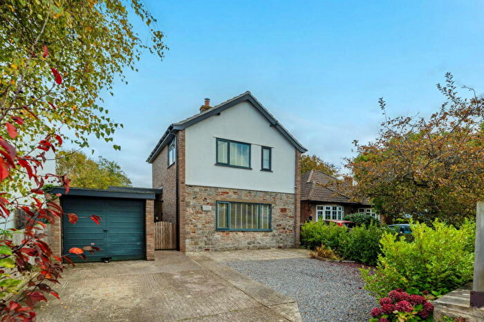 3 Bedroom Detached House For Sale In Bishops Road, Cleeve, BS49