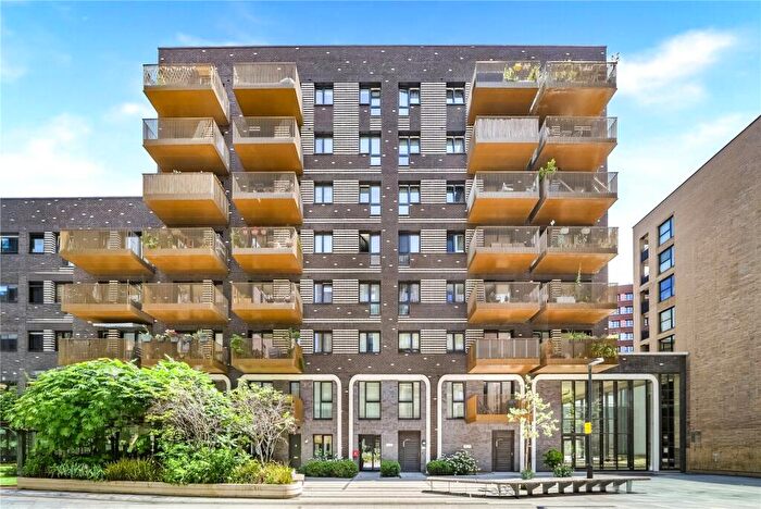 2 Bedroom Flat For Sale In Vanguard Way, Walthamstow, London, E17