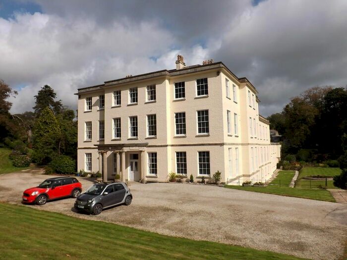 1 Bedroom Flat For Sale In Pentewan, St Austell, PL26