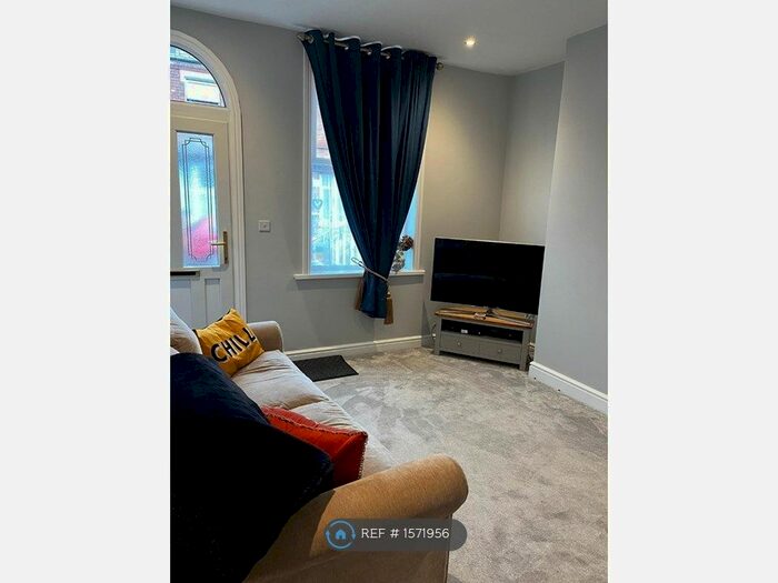 4 Bedroom Terraced House To Rent In Castle Road, Kidderminster, DY11