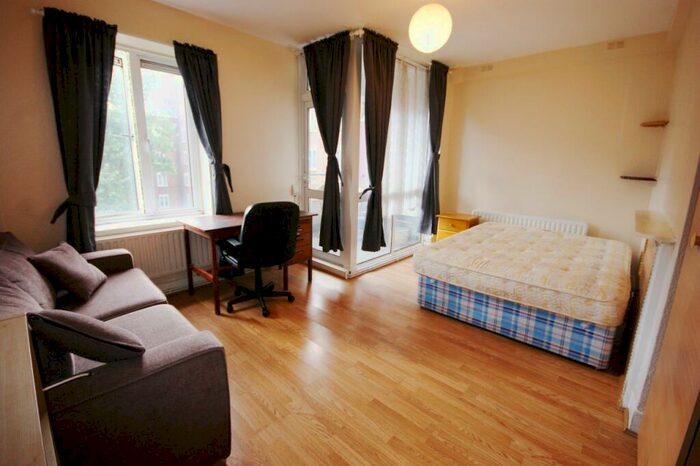 4 Bedroom Apartment To Rent In Crowndale Road, Camden, NW1