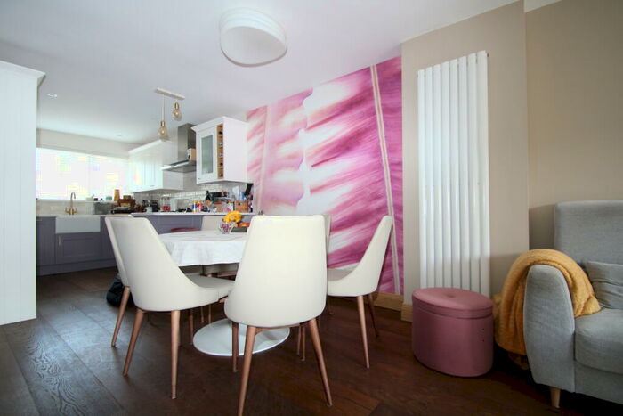 3 Bedroom Detached House To Rent In Stanhope Road, Croydon, CR0