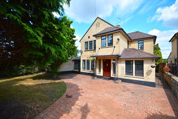 4 Bedroom Detached House For Sale In Bath Road, Keynsham, Bristol, BS31