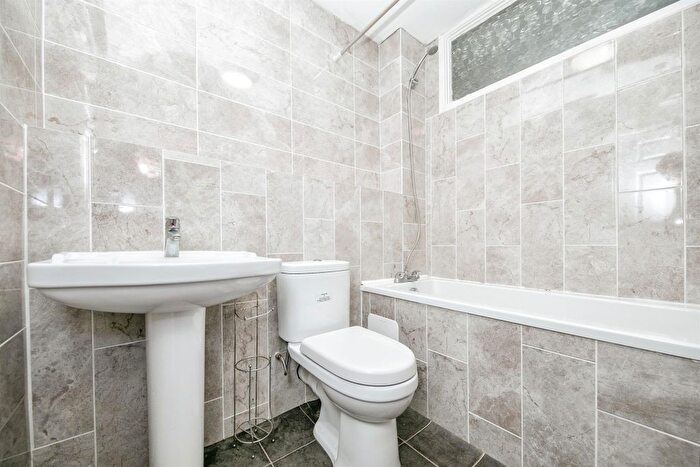 1 Bedroom Flat For Sale In Greenstead Road, Colchester, CO1