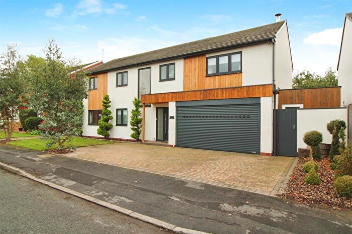 4 Bedroom Detached House For Sale In Cox Crescent, Dunchurch, Rugby, CV22