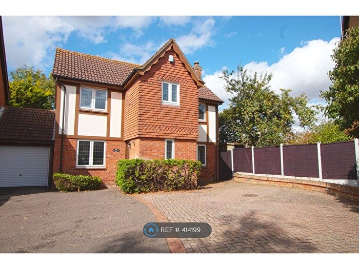 4 Bedroom Detached House To Rent In Cavendish Way, Basildon, SS15