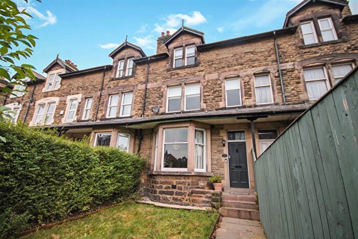5 Bedroom Town House To Rent In Kings Road, Harrogate, HG1