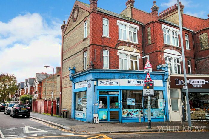 1 Bedroom Flat To Rent In Hale End Road, Highams Park, London, E4