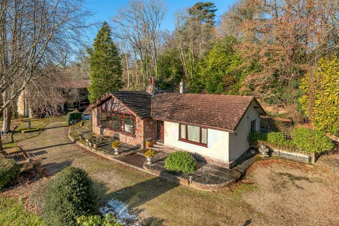 3 Bedroom Detached House For Sale In Doddiscombsleigh, Exeter, EX6