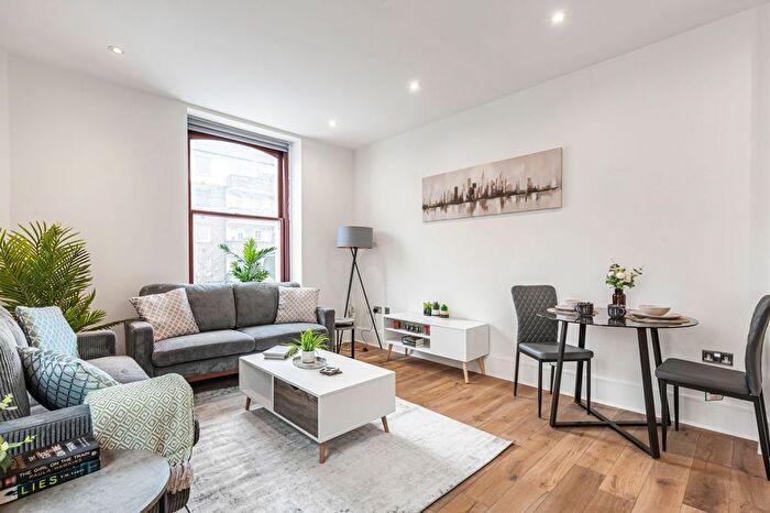 2 Bedroom Flat For Sale In York Road, Battersea, London, SW11