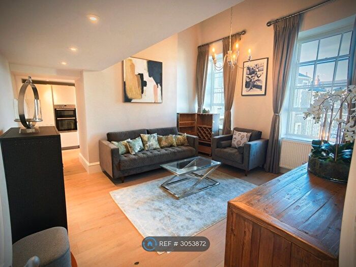 2 Bedroom Flat To Rent In Guinea Street, Bristol, BS1
