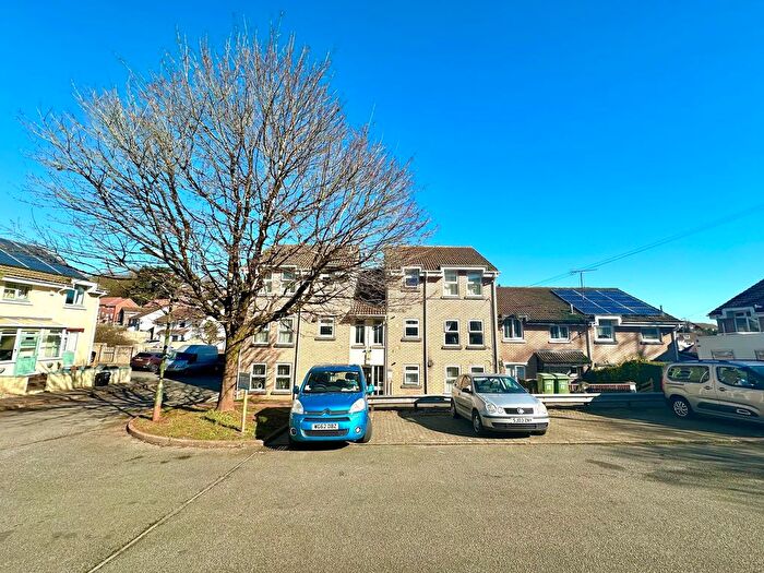 1 Bedroom Flat To Rent In Dukes Close, Paignton, TQ3