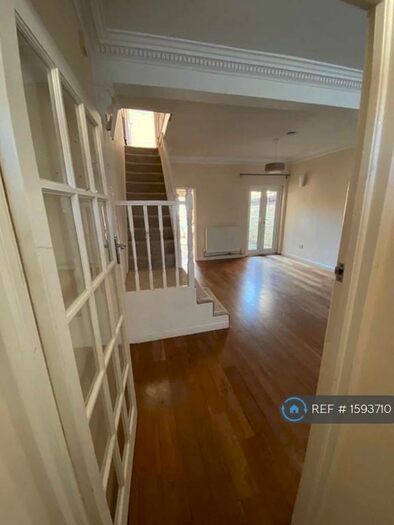 3 Bedroom Terraced House To Rent In South Gipsy Road, Welling, DA16