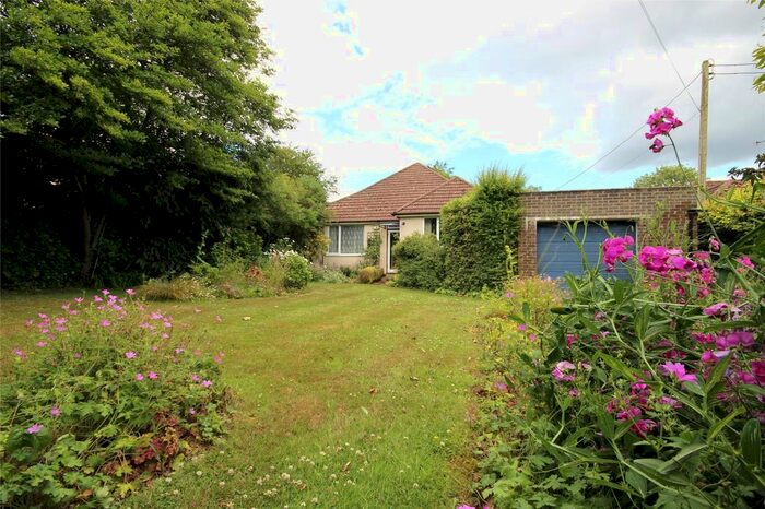 4 Bedroom Bungalow For Sale In Roe Downs Road, Medstead, Alton, Hampshire, GU34