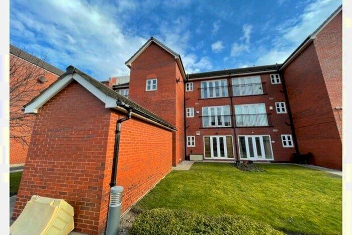 2 Bedroom Flat To Rent In Sandpipers Court, Liverpool, L23