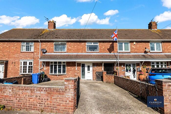 4 Bedroom Terraced House For Sale In Thornton Grove, Grimsby, DN34