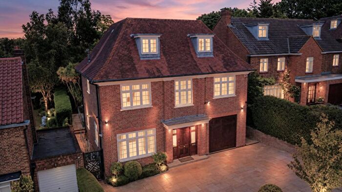 7 Bedroom Detached House For Sale In Church Mount, Hampstead Garden Suburb, London, N2