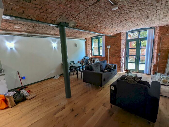 3 Bedroom Apartment To Rent In Chorlton Mill, Cambridge Street, Manchester, M1