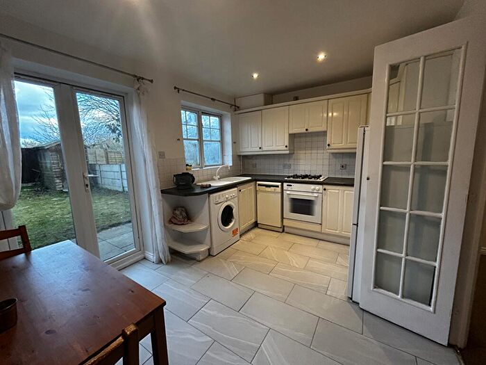 2 Bedroom House To Rent In Brasshouse Lane, Smethwick, B66