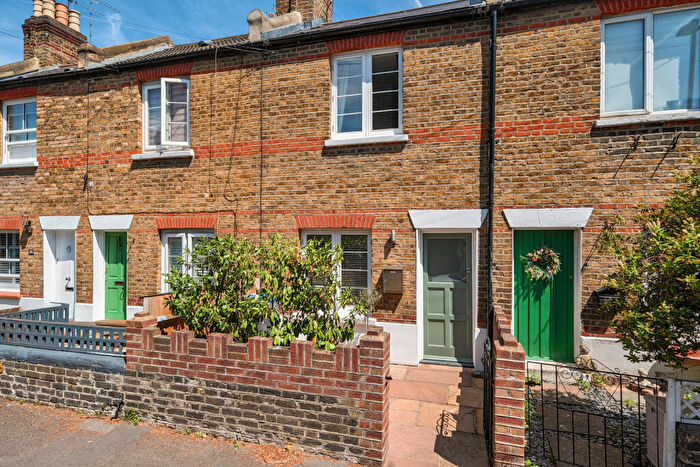 2 Bedroom Terraced House For Sale In York Road, Kingston Upon Thames, KT2