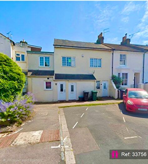 3 Bedroom Flat To Rent In Elm Grove, Brighton, BN2