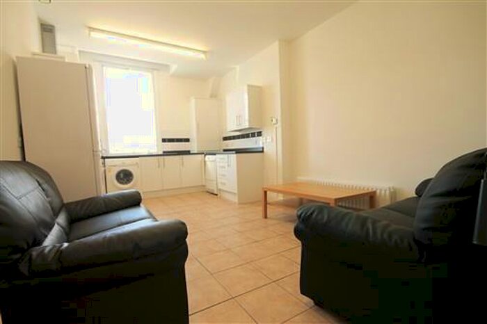6 Bedroom Apartment To Rent In Rubicon House, City Centre, NE1