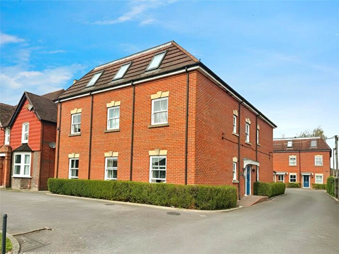 1 Bedroom Apartment For Sale In Fortuna Mews, Thatcham, Berkshire, RG18