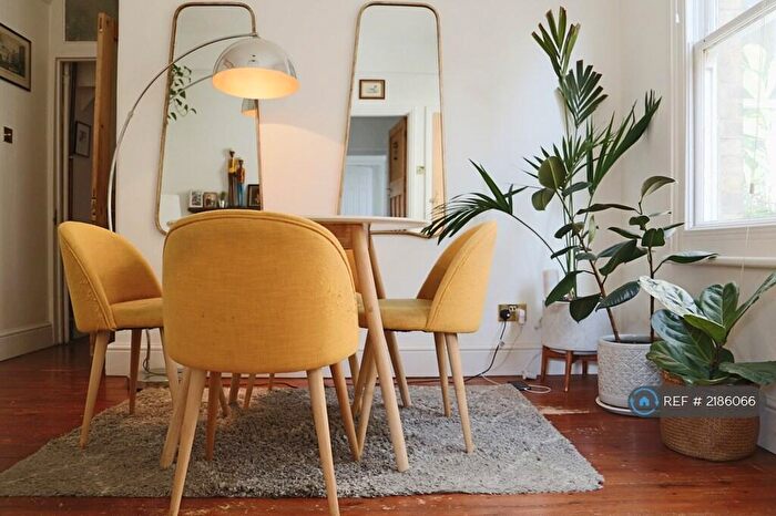 2 Bedroom Flat To Rent In Gladstone Avenue, London, N22