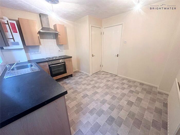 2 Bedroom End Of Terrace House To Rent In Victoria Gardens, Ringwood, Hampshire, BH24