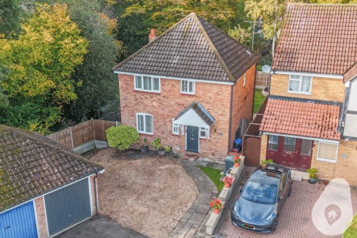 4 Bedroom Detached House For Sale In Conifer Walk, Stevenage, Hertfordshire, SG2
