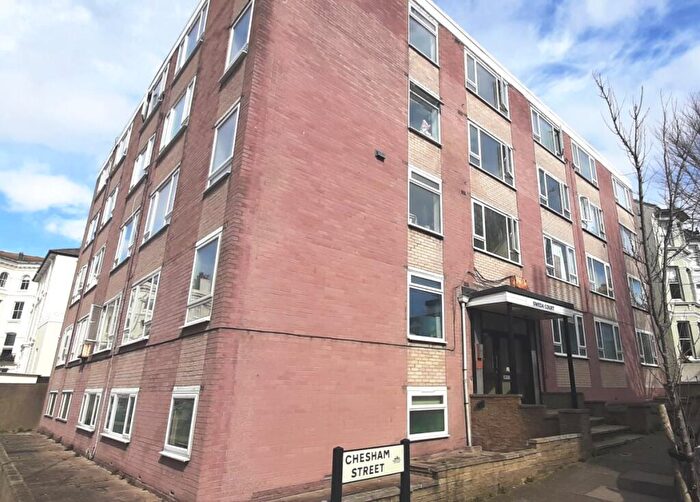 Flat To Rent In Chesham Street, Brighton, BN2