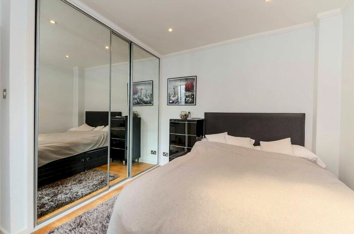 1 Bedroom Flat To Rent In High Street Kensington, High Street Kensington, London, W8