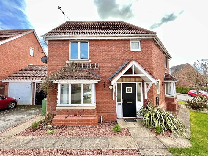 3 Bedroom Detached House To Rent In Bed Detached House, The Crayke, Bridlington, YO16