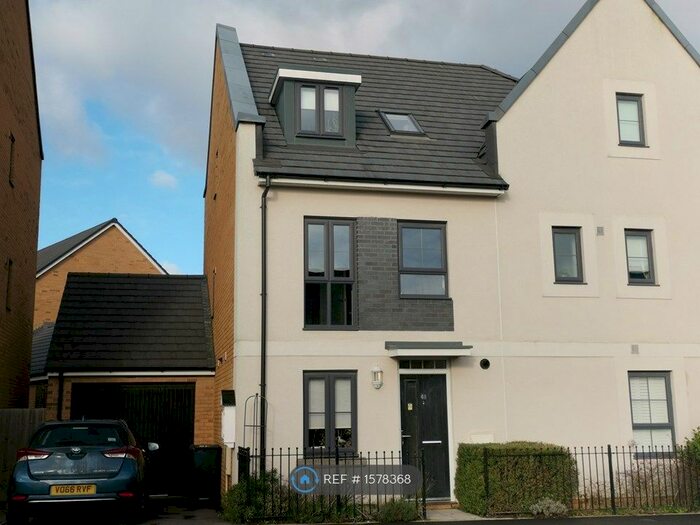 4 Bedroom Semi-Detached House To Rent In Eighteen Acre Drive, Bristol, BS34