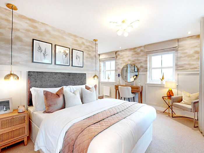 4 Bedroom Property For Sale In Wykham Lane, Banbury, Oxfordshire, OX16