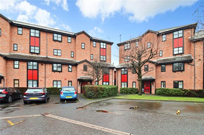 3 Bedroom Flat For Sale In Sloane Court, Newcastle Upon Tyne, Tyne And Wear, NE2