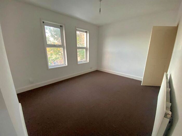 2 Bedroom Terraced House To Rent In Melbourne Road, Chatham, ME4