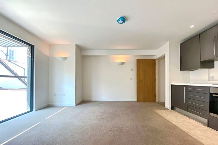 1 Bedroom Flat To Rent In Brook Road, Budleigh Salterton, Devon, EX9