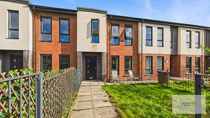 3 Bedroom Terraced House For Sale In Albert Road, Whitefield, Manchester, M45