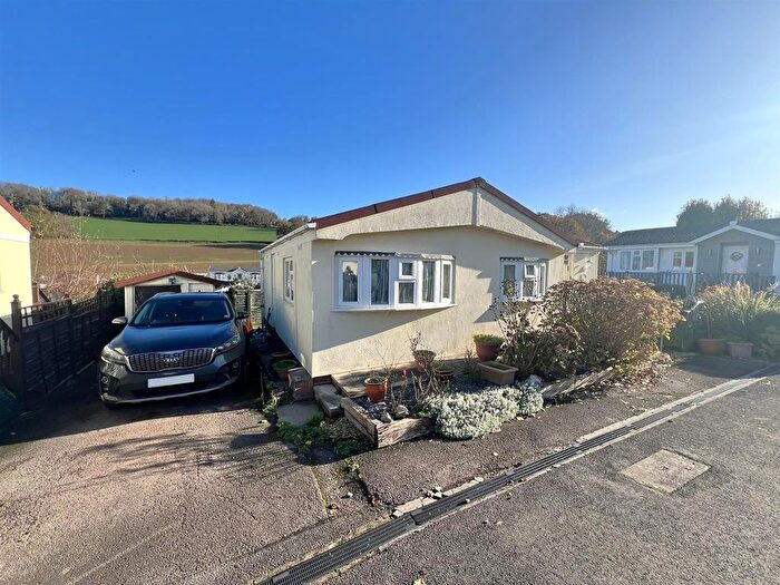 2 Bedroom Park Home For Sale In Lea Villa Residential Park, Lea, Ross-On-Wye, HR9