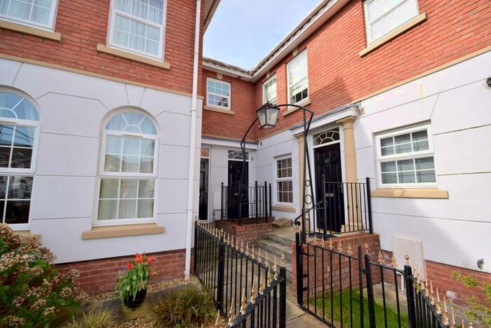 2 Bedroom Apartment To Rent In Weavers Close, Lytham St Annes, FY8