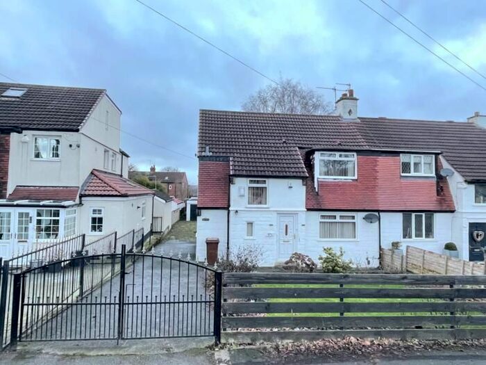 3 Bedroom Semi-Detached House To Rent In Scott Hall Road, Chapel Allerton, Leeds, LS7